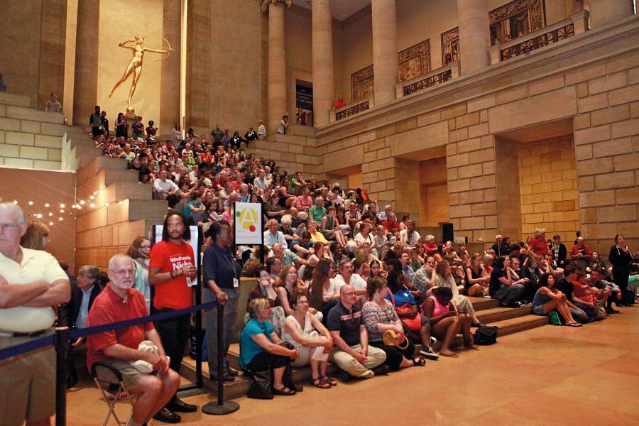 Above: The crowd gathers at the Philadelphia Museum of Art for "Five Kings."