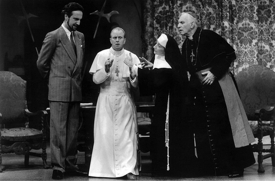 From left, Dan Hiatt, Geoff Hoyle, Sharon Lockwood and Ray Reinhardt in Dario Fo’s The Pope and the Witch, programmed for Carey Perloff’s first season at the helm of A.C.T. (Photo by Ken Friedman)