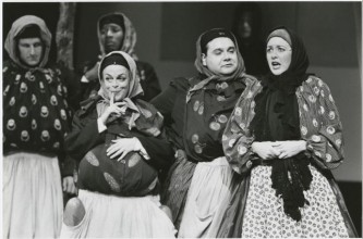 Vontress Mitchell, top, second from the left, in "Shlemiel the First" at San Francisco's American Conservatory Theater in 1996. (photo by Ken Friedman)