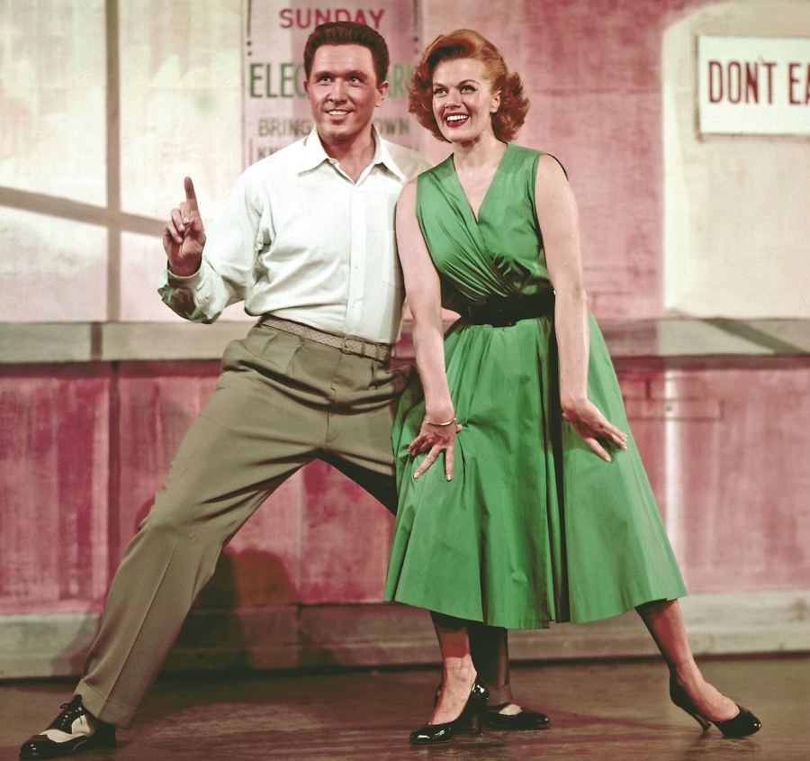 John Raitt and Janis Paige in the original 1954 Broadway staging of "The Pajama Game." (Photo by PHOTOFEST)