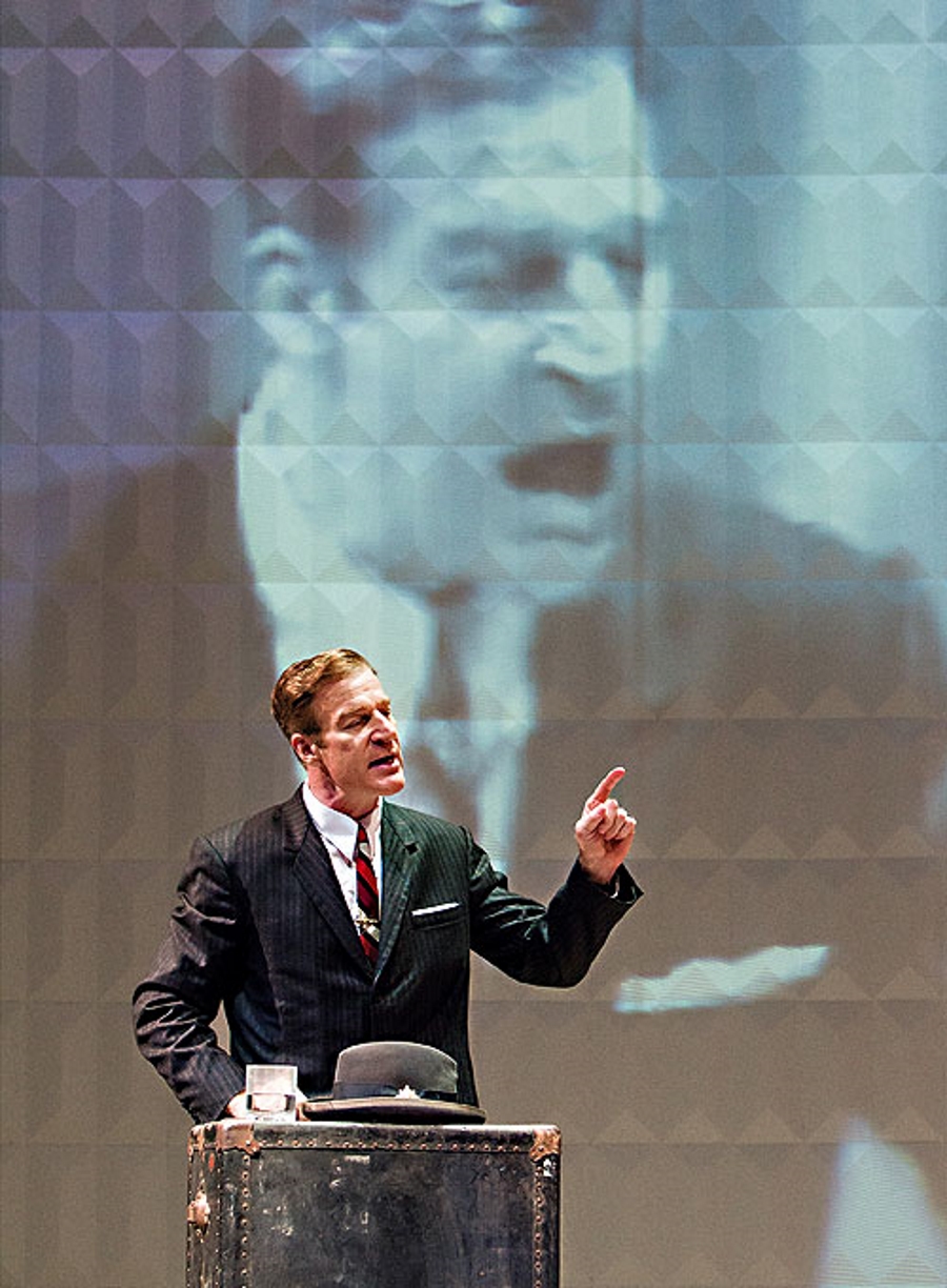 Kevin Kilner in "An Enemy of the People," directed by Kwei-Armah at Center Stage in 2012. (Photo by Richard Anderson)