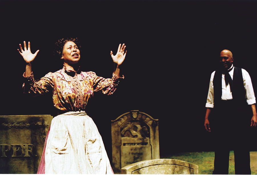 Siobhan Brown (with Ernest Perry Jr.) in "The Emancipation of Valet de Chambre" at Cleveland Play House in 2000. (Photo by Roger Mastroianni)