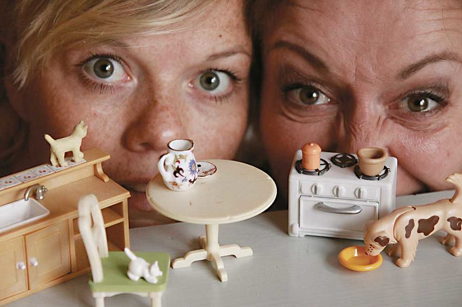 Hanne Gjerstad Henrichsen and Ulla Marie Broch in "The Kitchen." (Photo by Anna Dworak)